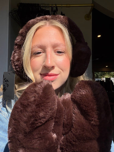 C'est Moi Faux Fur Mittens