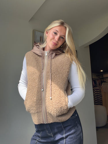 Dex Hooded Boucle Vest